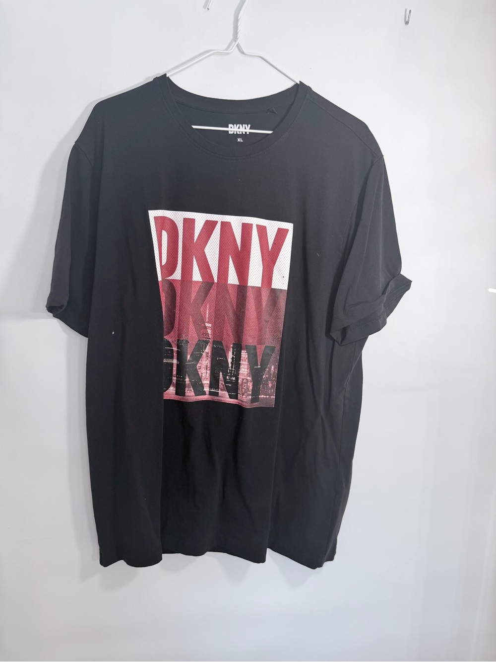 DKNY Black Short-Sleeve Graphic Tee with Red Logo Block
